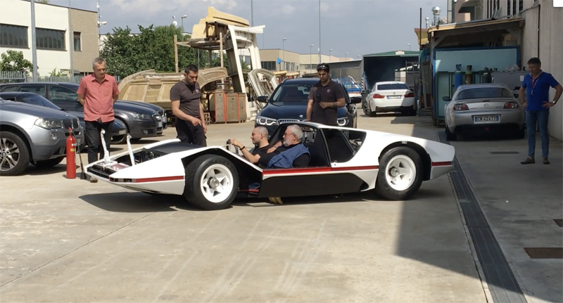 フェラーリコレクターが1970年のコンセプトカー モデューロ をレストア はじめて走行に成功させる Life In The Fast Lane