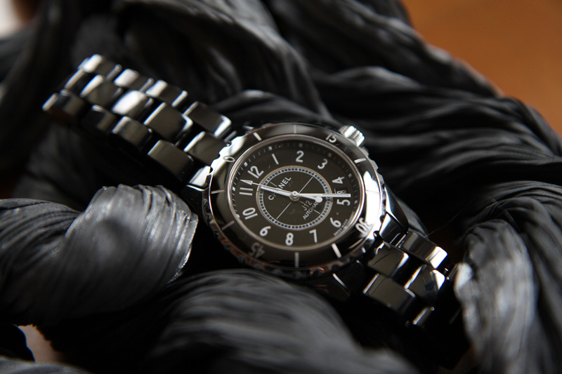 CHANEL Watch J12 シャネル　腕時計　セラミック　ブラック