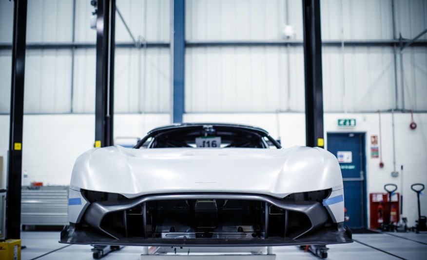 Behind-the-Scenes-at-Aston-Martin-103-876x535