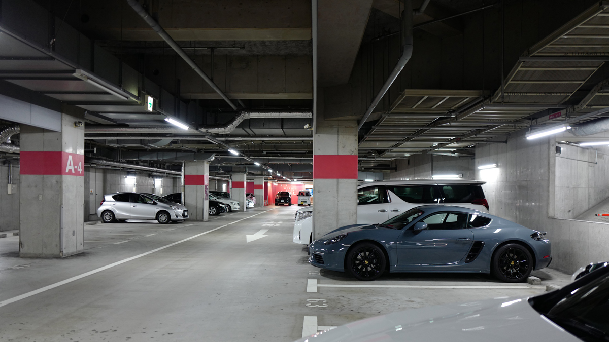 大阪で比較的スポーツカー スーパーカーを停めやすい駐車場 ハービスent ヒルトンプラザwest Life In The Fast Lane