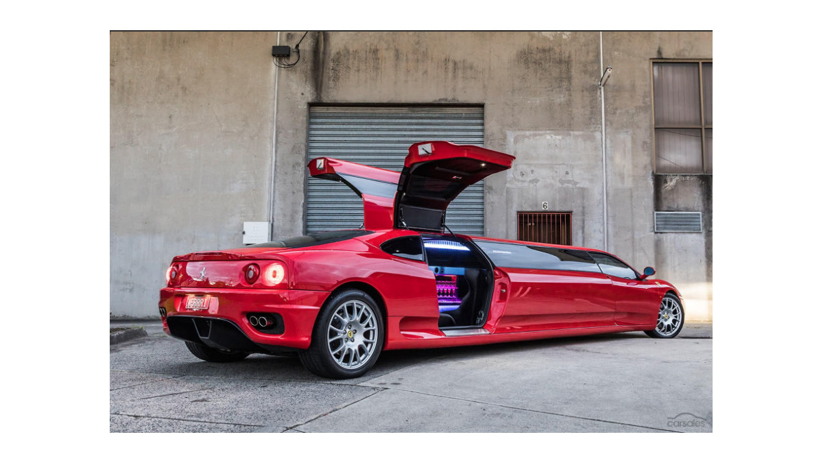 動画 フェラーリに対する冒涜か 360モデナを超ロングなリムジンに仕立てた車両 ガルウイング が3000万円で販売中 Life In The Fast Lane