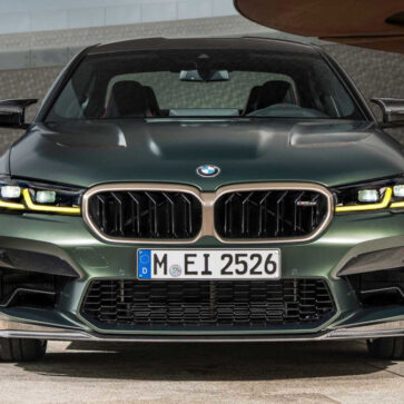 新型BMW M5 CS