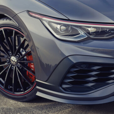 VWゴルフ45周年記念スペシャルモデル「ゴルフGTI 45」正式発表