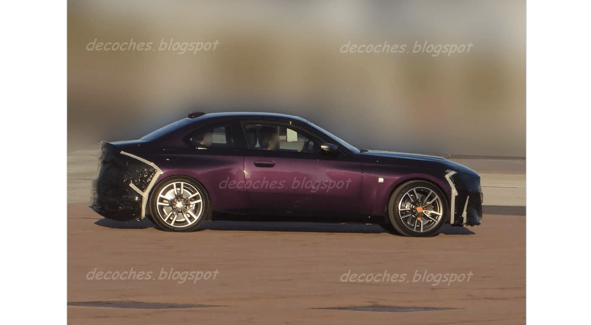 偽装ほぼナシの新型BMW 2シリーズ・クーペが目撃される