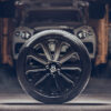 ベントレーが「自動車史上最大」のカーボンホイールを発表！ベンテイガ用22インチ、1本あたり6キロの軽量化が可能に