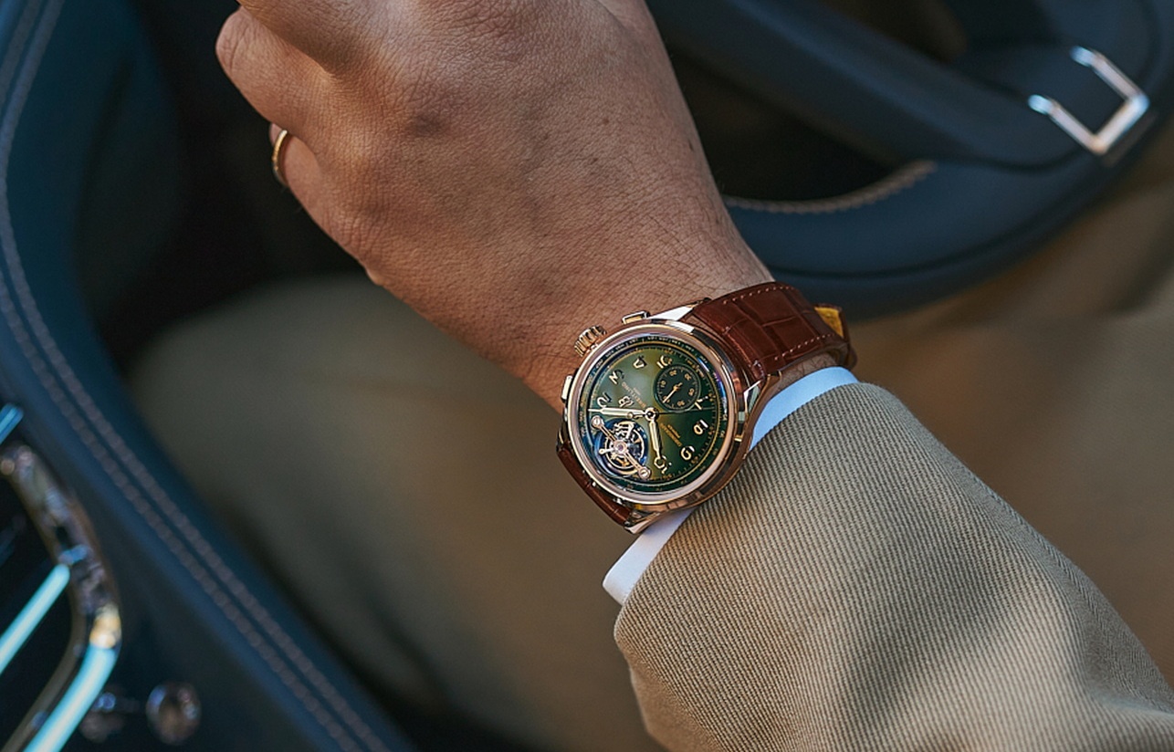 「業界最長」19年も続いたベントレーと高級腕時計メーカー、ブライトリングとの関係に終止符。両社が提携を解消し、「新たな旅に出る」と発表