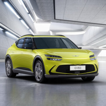 ヒュンダイが高級EV「ジェネシスGV60」発表！「過剰デザイン」「過剰演出」がライバル対抗のために選んだ手段のようだ