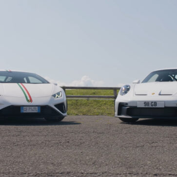 ランボルギーニ・ウラカンEVO RWDとポルシェ911GT3との異色対決！911GT3のほうがウラカンEVO RWDよりも足回りが硬いようだ