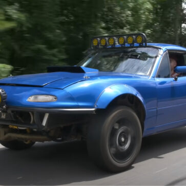 スバル・ロードスター？WRXの水平対向エンジンと4WDシステムをロードスターに移植したオーナーが話題に