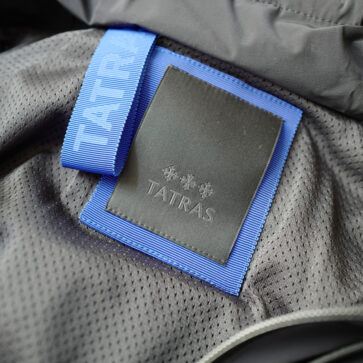 三越伊勢丹別注、タトラスのジャケット「Exclusive EPIMETEO」を買う。また同じような服を買ったのかと言われそうだ