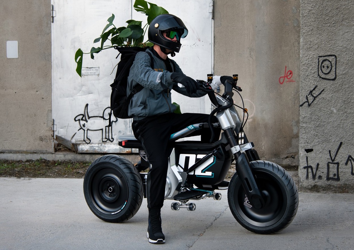 BMW Motorrad「Concept CE 02」