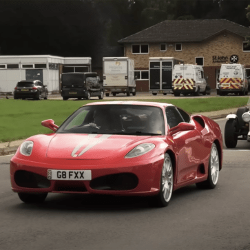 え？このフェラーリがレプリカ？イギリスにて、「心からクルマを愛する」人々の作ったレプリカのみのスーパーカーイベントが開催。どうみても本物にしか見えない・・・