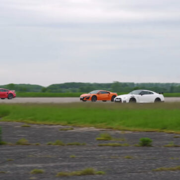 ポルシェ911ターボS、R35 GT-R NISMO、ホンダNSXという「ハイパワー4WD」のドラッグレース！欧州だと価格が近い3車の勝敗は？