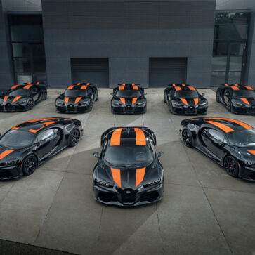 ブガッティが「シロン スーパースポーツ300+の初回生産8台を出荷する」と発表！なんと全部同じカラー、そして8台で36億8000万円