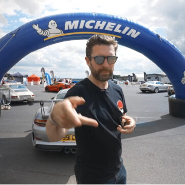 総額150億円！イギリスのスーパーカー/ハイパーカーイベントに集まったクルマたちが凄すぎると話題に。フェラーリ、ブガッティ、マクラーレンなどが一同に集結