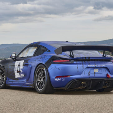 ポルシェ718ケイマンGT4 RS「クラブスポーツ」発表！先代比で75馬力アップ、GT4選手権を席巻しそうなハイパフォーマーがここに誕生