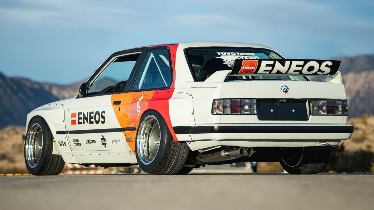 なぜエネオスが？エネオスがSEMAショーに「BMW 3シリーズにホンダS2000のエンジンをスワップした」ドリフトマシンを出展