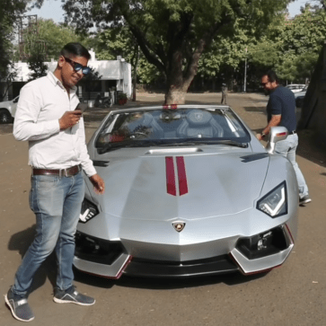 【動画】ベースはまさかのホンダ・シビック！電動ルーフ開閉式、超絶クオリティを持つランボルギーニ・アヴェンタドールのレプリカが登場。なおトランスミッションはMT