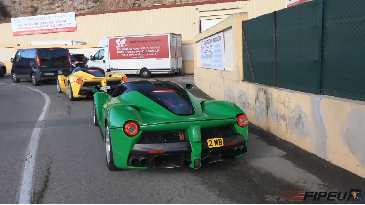 【動画】（おそらく）世界に一台、シグナルグリーンのラ・フェラーリがモナコに降臨！イエローのラ・フェラーリを従えて走行中