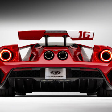 フォードGT最新ヘリテージ・エディション「アラン・マン」発表！GT40開発時に軽量性を追求したモデルを現代に再現