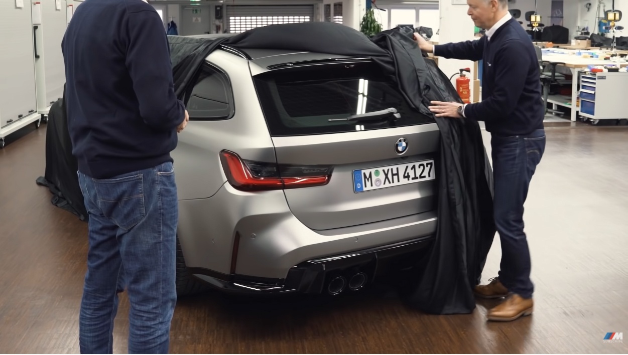 【動画】BMWが「M3ツーリング」の姿をチラ見せ！2000年にもM3ワゴンが試作されつつ「なぜ発売されなかったのか」をはじめて語る