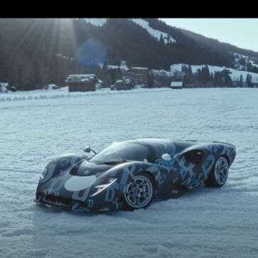 【動画】新生デ・トマソ第一弾、「P72」がスイスの氷上を走る！イタリアンデザインにアメリカンエンジンという伝統を守り、この上なく刺激的な一台に