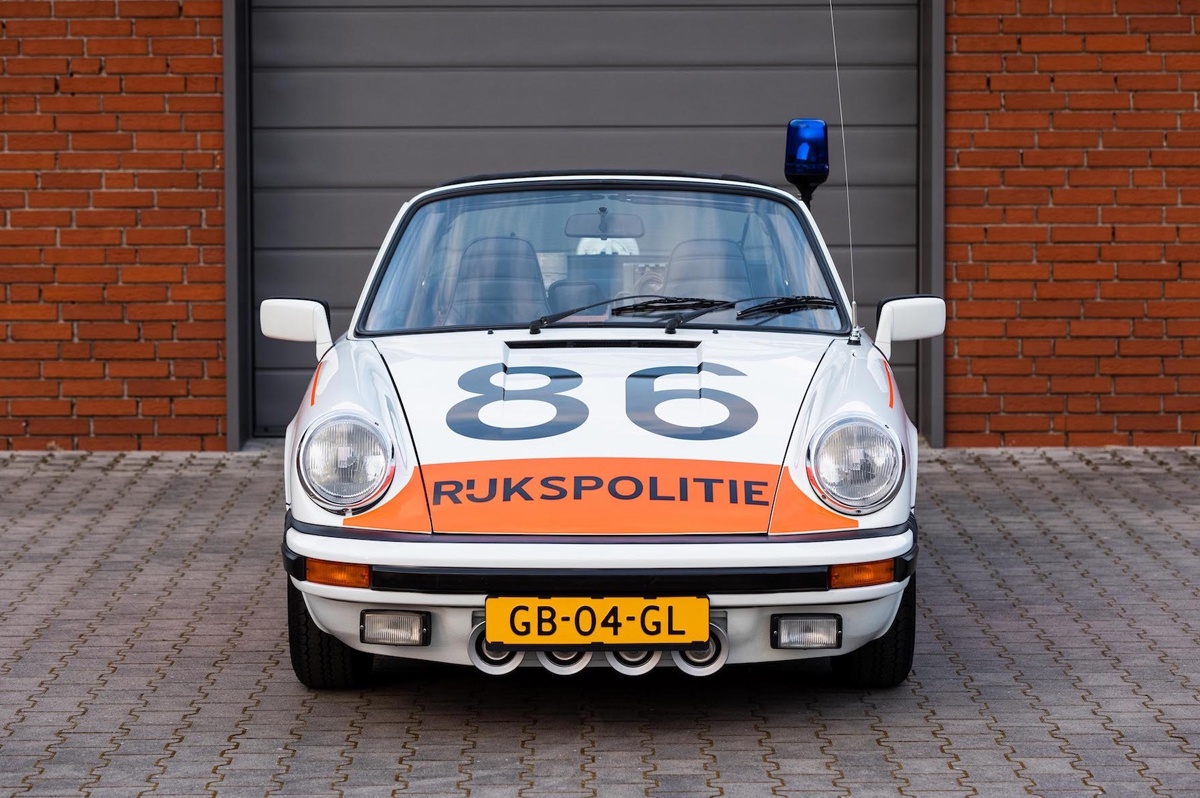 オランダ警察が使用していた本物の「ポルシェ911SCパトカー」が競売に登場！こんなパトカーなら捕まってみたいと思うのはボクだけではないはずだ