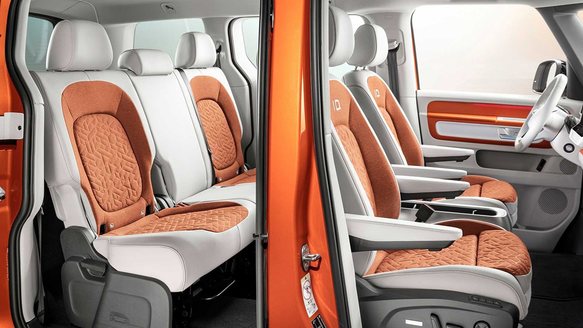 VWバスの内装が公式ティーザー画像として公開！一切動物由来の素材を使用せず、目に入る部分の71％は再生素材。くわえて随所にはVWバスがモチーフのデザインも