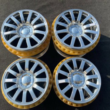 ブガッティ・ヴェイロンのホイールが競売に！即決価格300万円超なるも新品価格の1100万円よりはまだ安そうだ・・・