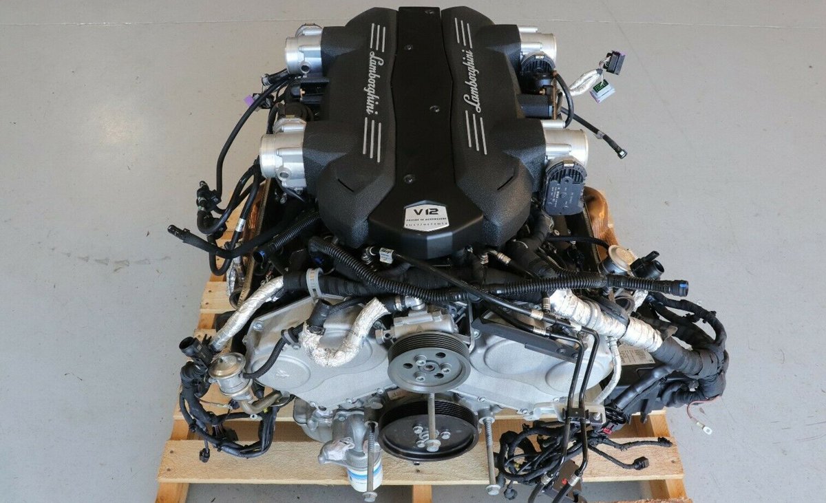 ランボルギーニ・アヴェンタドールSの6.5リッターV12エンジンが中古パーツ市場に登場！価格は930万円、さすがにエンジンだけになっても「高嶺の花」だ・・・