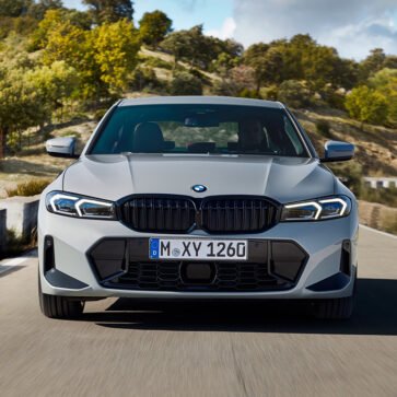 BMWが新型3シリーズを発表！より高級に、より洗練され、よりダイナミックに。最近のBMWのフェイスリフトでは「もっとも歓迎すべき」例に？