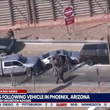 【動画】米警察のカーチェイスにおける最終兵器「グラップラー」！実戦に投入されて逃走車を停止させる珍しい映像が公開される