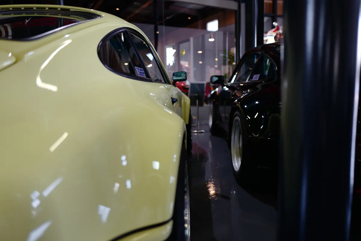 空冷ポルシェ（911カレラ RS）のリアフェンダー