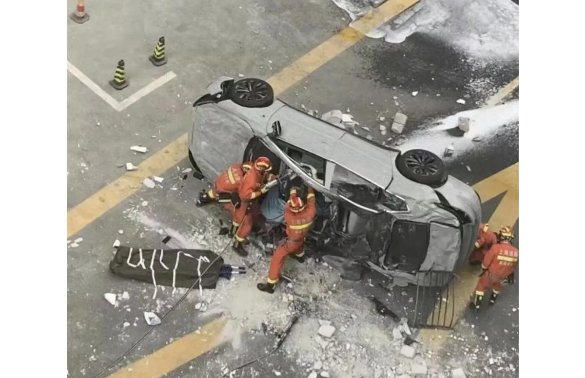 中国にて「バックしようとしたところ、前進モードに入れてしまい」EV（NIO ET5）が立体駐車場から落下。2名が亡くなる