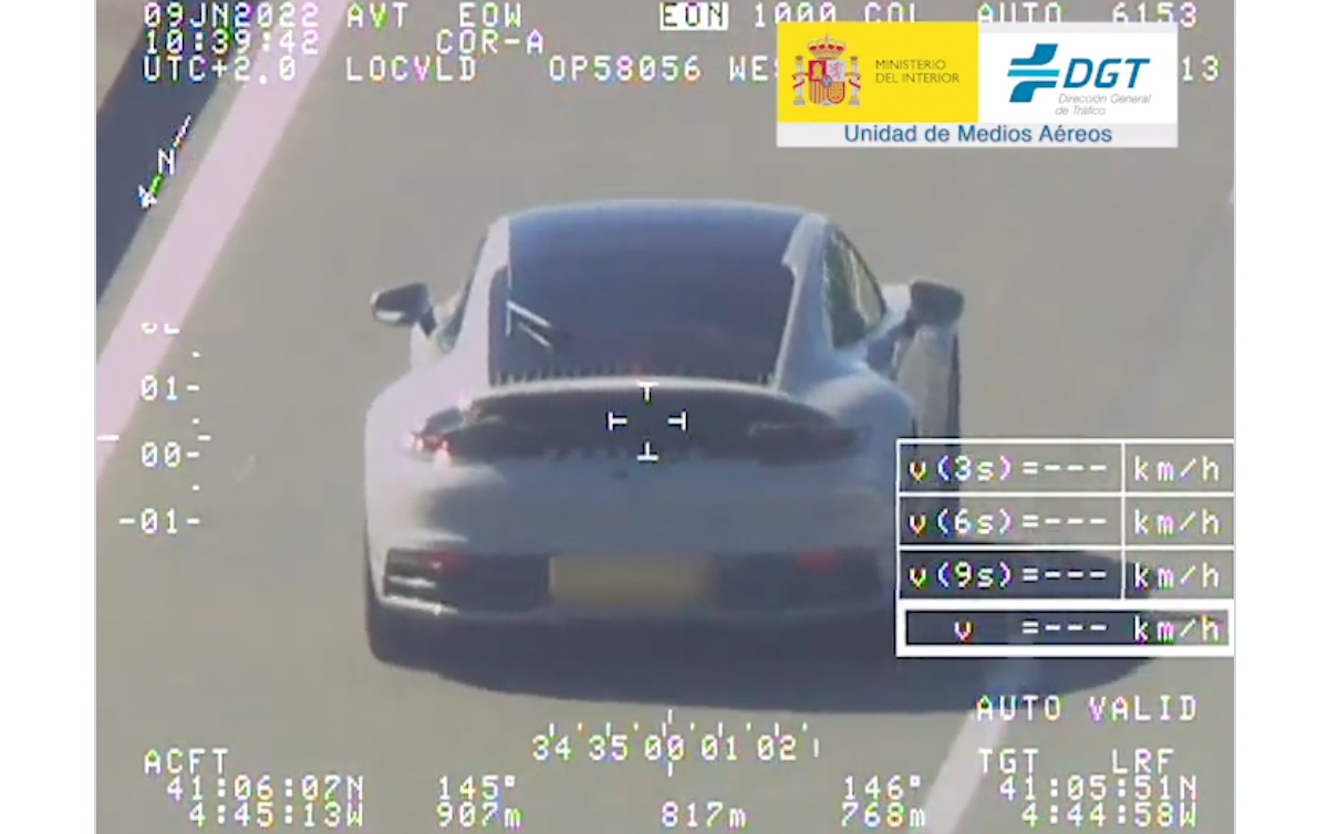 スペインでポルシェ911が280km/hで走り続けてドライバーが逮捕！むしろ警察ヘリコプターのカメラ性能がスゴすぎたことに驚かされる