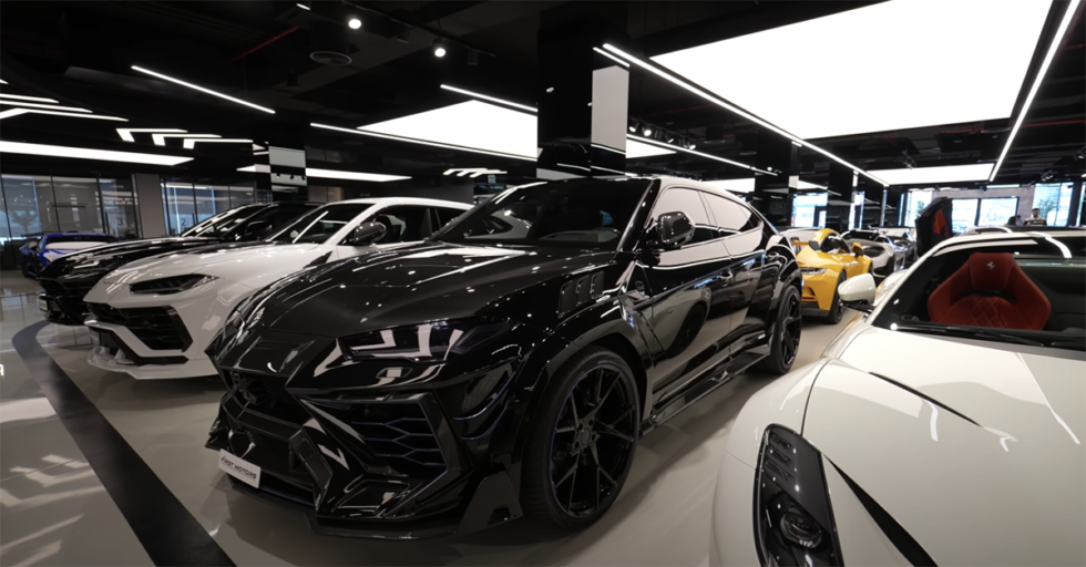 【動画】ドバイいや世界でNo.1！135億円もの在庫を誇るスーパーカー / ハイパーカーディーラー、「ファーストモータース」の展示車を見て