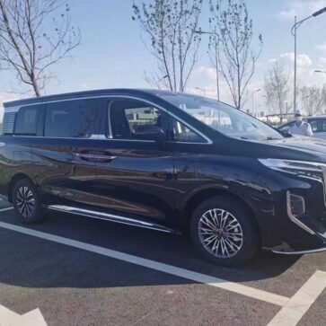 中国の最高級自動車ブランド、紅旗からミニバン「HQ9」が発売されるようだ！もちろんグリルは超巨大、レクサスLMの独壇場へと殴り込みか