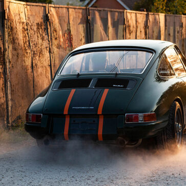 今度は「911」ではなく「912」がベース！またまた空冷ポルシェのレストモッドに新星登場。軽量性を生かした「KAMM 912C」が美しすぎた