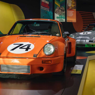 ポルシェが「RSモデル50周年」にあわせ自社ミュージアムにて特別展示「スピリット・オブ・カレラRS」を開始。レーシングモデルや貴重なプロトタイプも