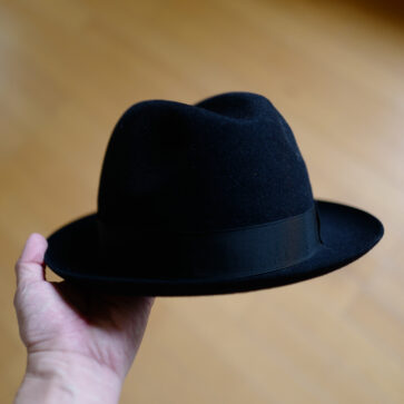 イタリアの名門「ボルサリーノ（Borsalino）」のハットを買う！ハットだけでもこれだけデザインや素材、形状などのバリエーションがあったとは