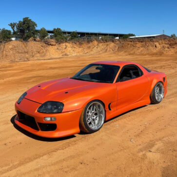 けっこう違和感ないな！マツダRX-7（FD3S）に80スープラの顔面をスワップしたカスタムカーが登場、各方面で称賛を浴びる