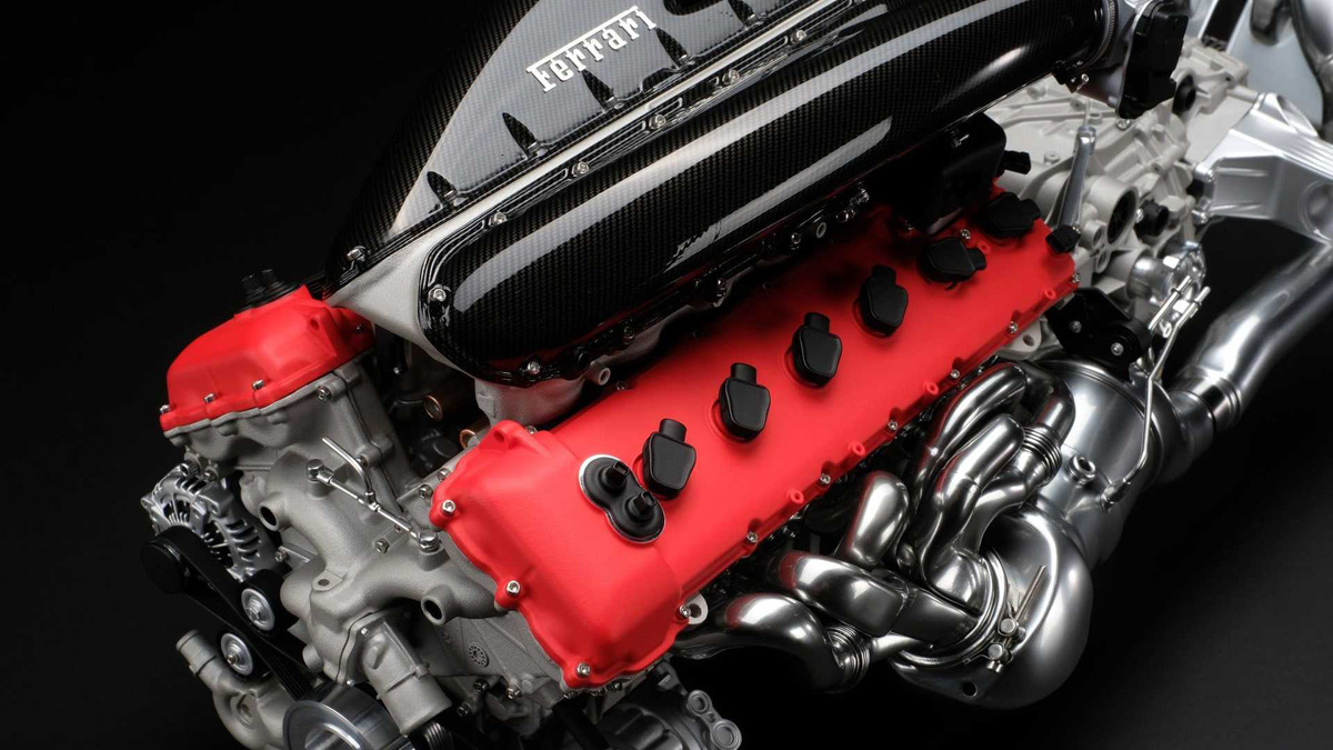アマルガムが1/4サイズにて「フェラーリ・デイトナSP3」のエンジンを製品化！本物のカーボンや金属を使用し製作には325時間、価格は236万円