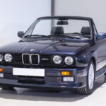 生産わずか「クーペの1/22」！希少なE30 BMW M3カブリオレが競売に。BMW自らが2年の歳月をかけてレストアしたグッドコンディション