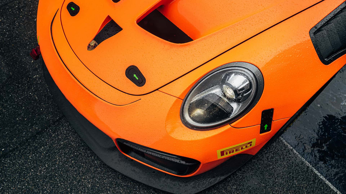 ポルシェが「ジェントルマンドライバーのための」911GT2 RS クラブスポーツ用「EVOキット」発表！ワイドボディ含むエアロパッケージを最適化
