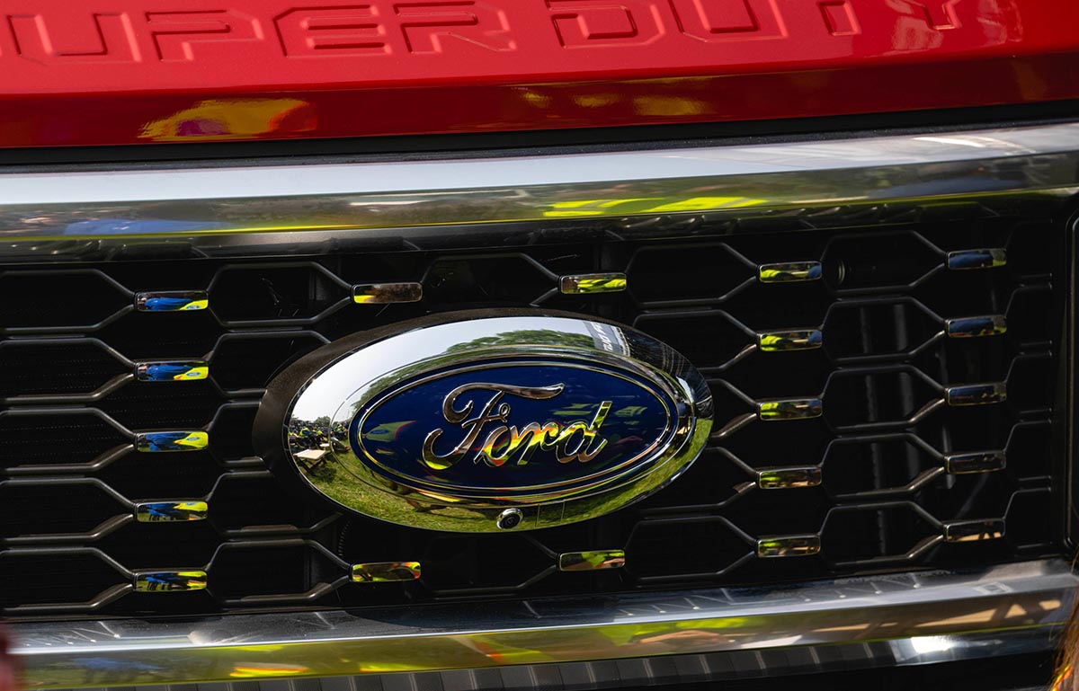 フォード「EVを売るのに1台あたり450万の赤字。今後はEVよりもハイブリッドの生産を増加させる」。結果的にトヨタの「EVよりもHV」戦略が正しかった？
