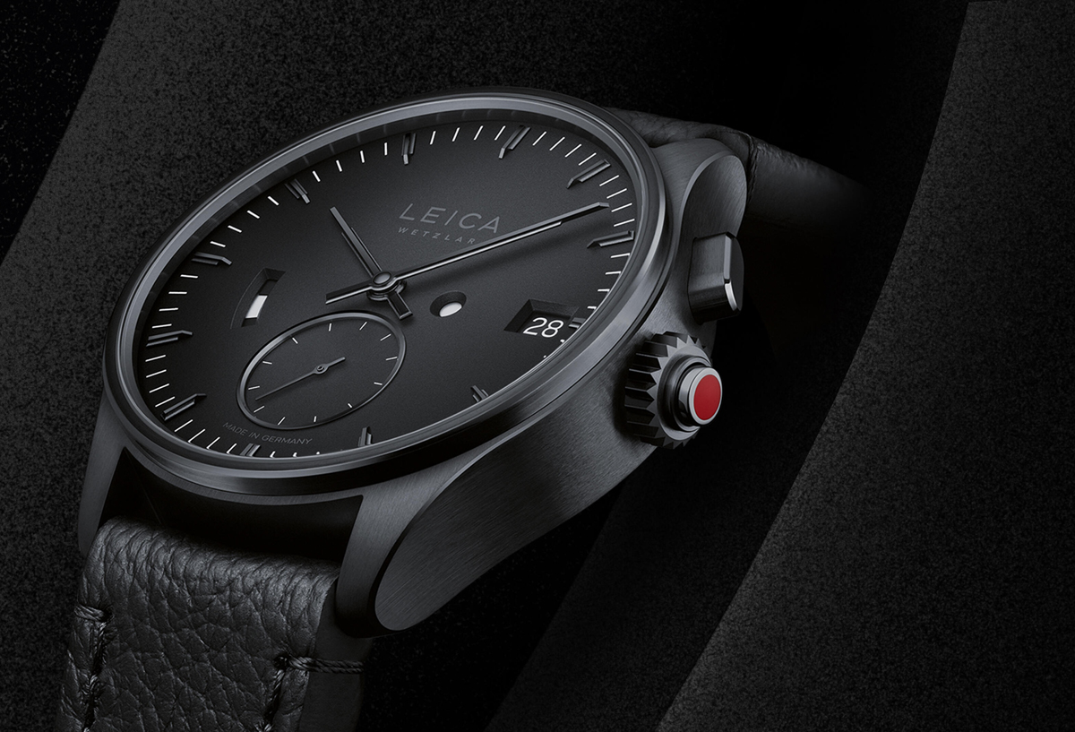 ライカが新作腕時計「ZM 1 / ZM 2 モノクロームエディション」発表。カメラのシャッターボタンにヒントを得たプッシュ式リューズなどライカファンもうなる仕様が満載