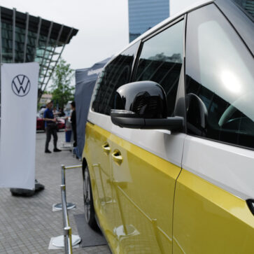 VWがEV需要低迷につき再び工場を一時閉鎖。EVに関する計画は大幅に狂いが生じ、修正計画にて挽回を図る