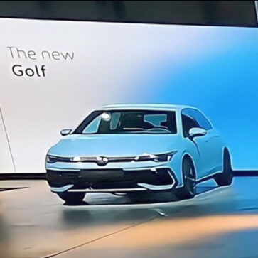新型ゴルフ（ゴルフ8のフェイスリフト版）の画像がリーク。おそらく納車は2024年、2027年まで販売され、「ガソリンエンジン搭載最後のゴルフ」に