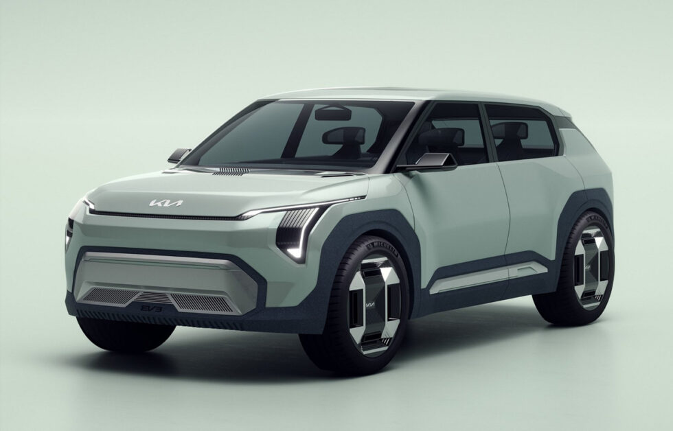 韓国キアが超オシャレなEV3とEV4コンセプトを発表。クリーンなデザインにサステイナブルな内装を持ち、内装素材は「キノコやクルミでできている ...