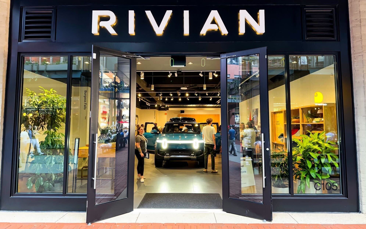 米新興EVメーカー、リビアンの平均車両価格は8万ドル、しかし「1台売って3万3000ドル（442万円）の赤字」との報道。やはりEVは採算には乗りにくい？